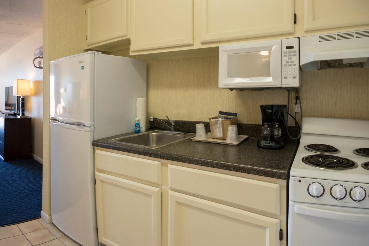 Atlantic Oceanfront Inn - thumb 21