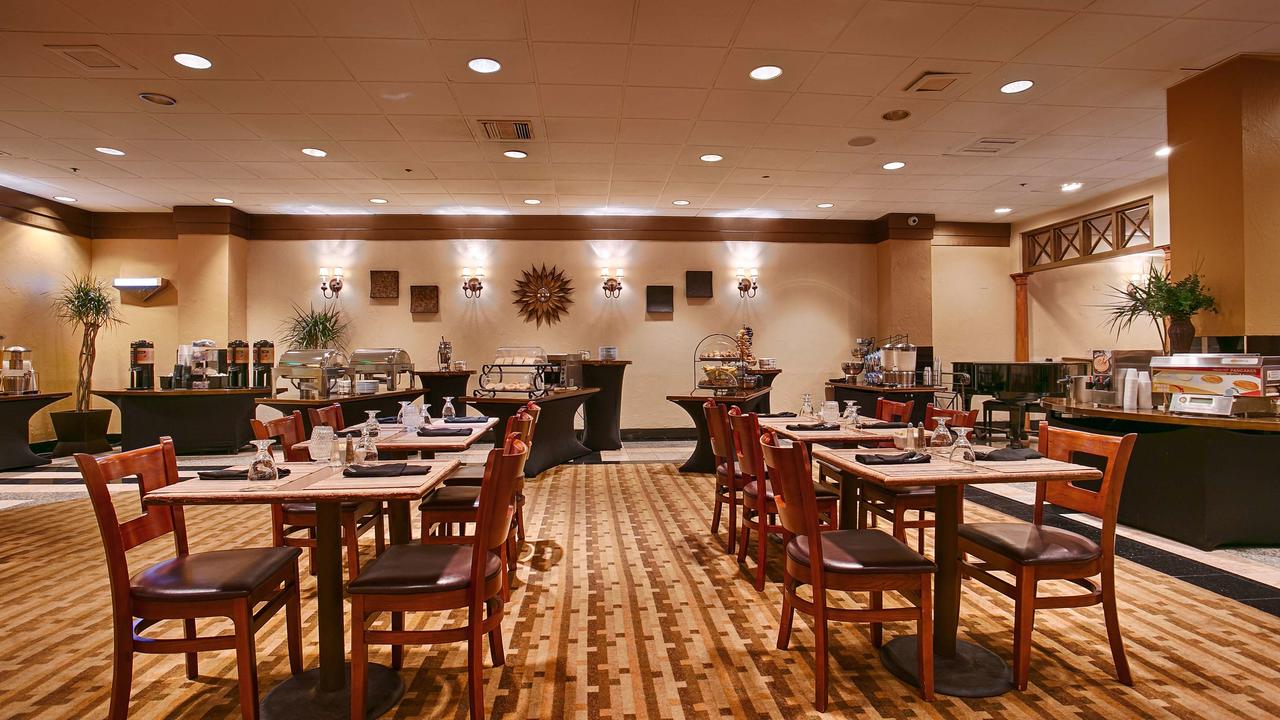 Best Western Plus Hotel & Conference Center - thumb 38