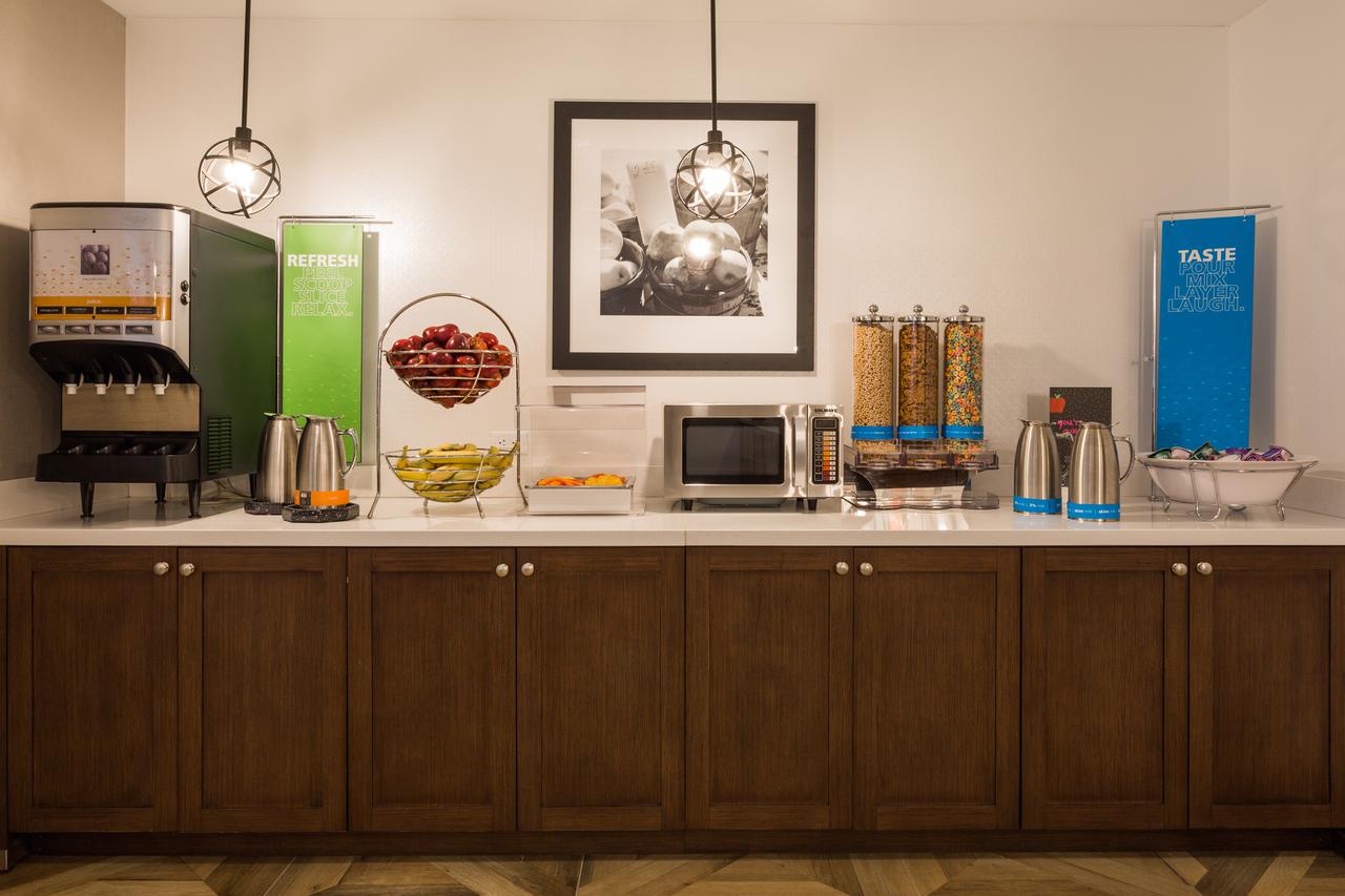 Hampton Inn Cumberland - thumb 17