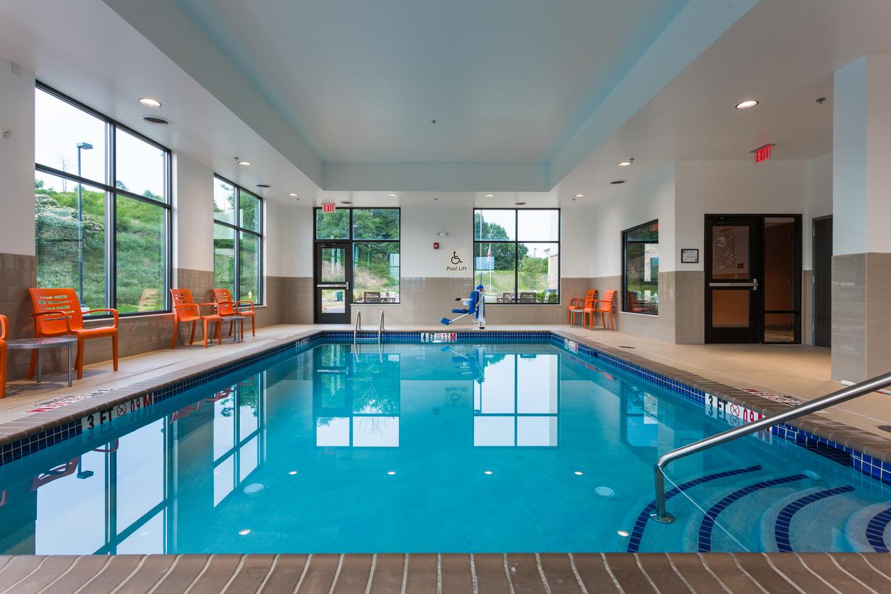 Hampton Inn Cumberland - thumb 21