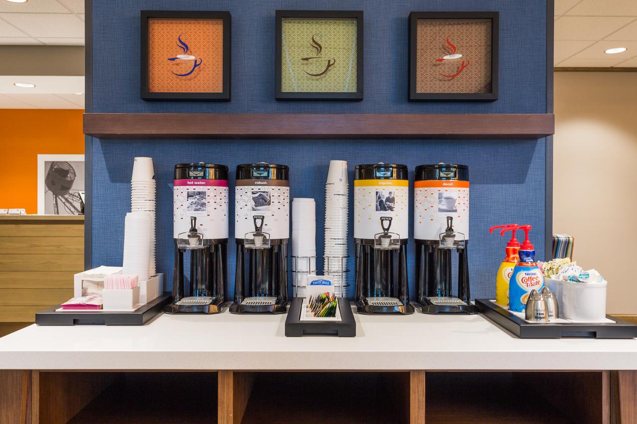 Hampton Inn Cumberland - thumb 14