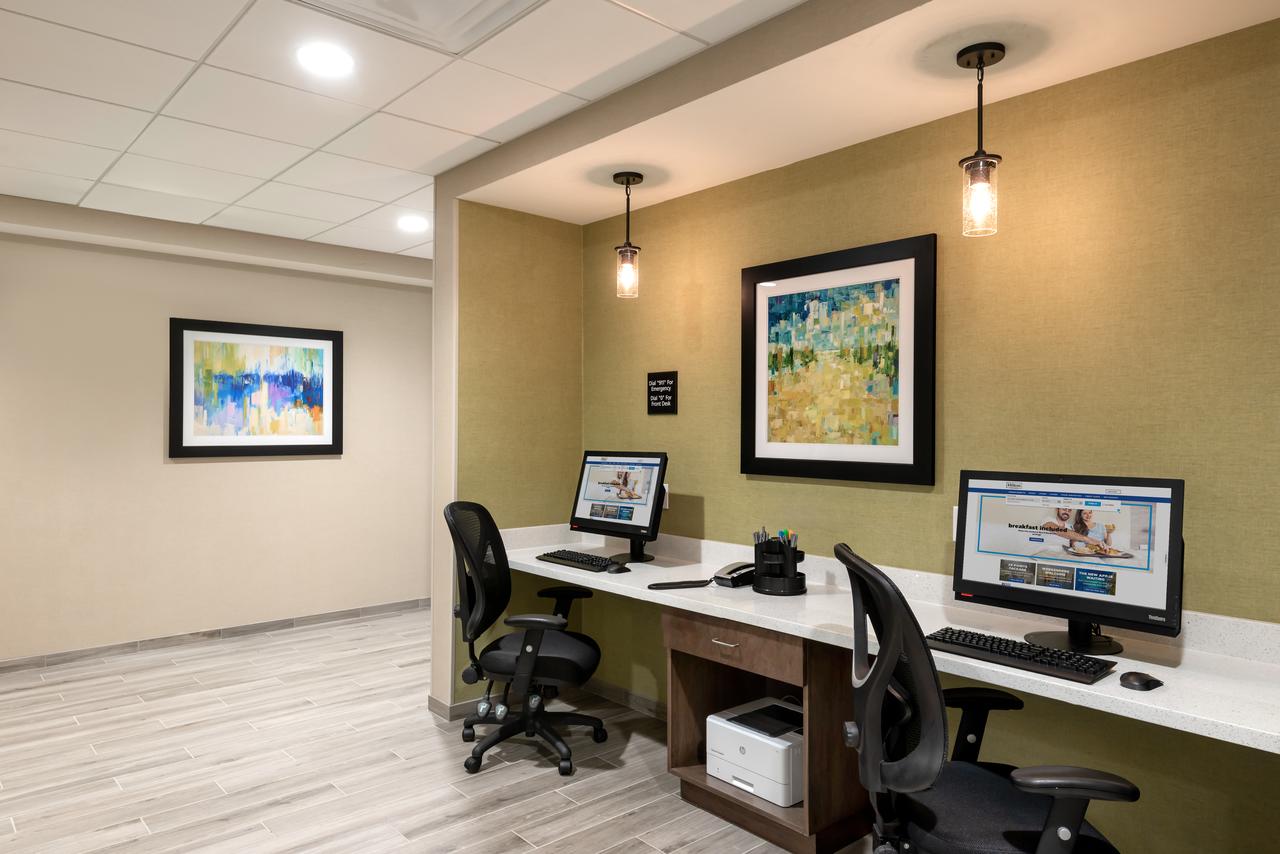 Hampton Inn Baltimore Bayview Campus - thumb 7