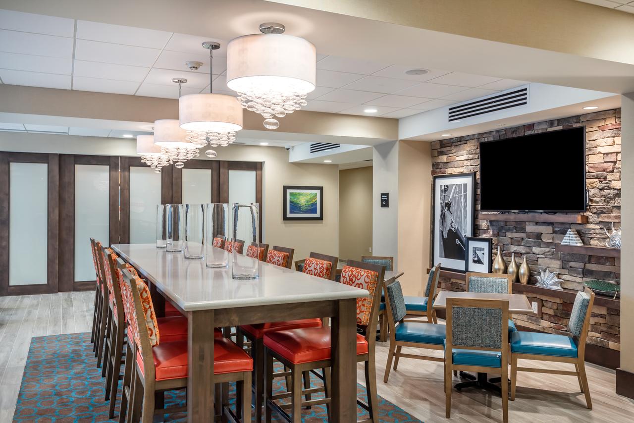 Hampton Inn Baltimore Bayview Campus - thumb 15