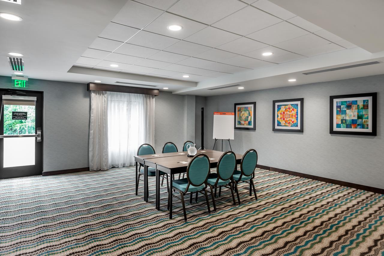 Hampton Inn Baltimore Bayview Campus - thumb 18