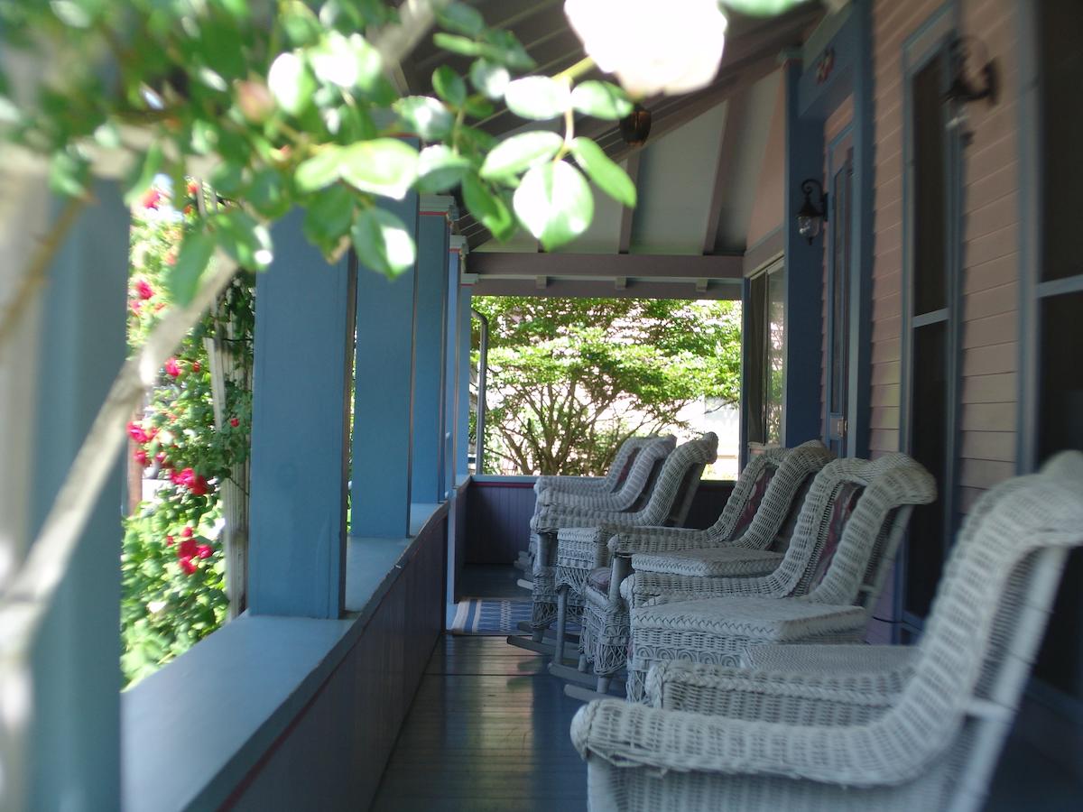 The Oak Bluffs Inn - thumb 10