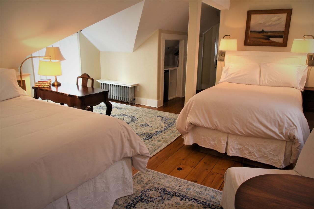 The Oak Bluffs Inn - thumb 16