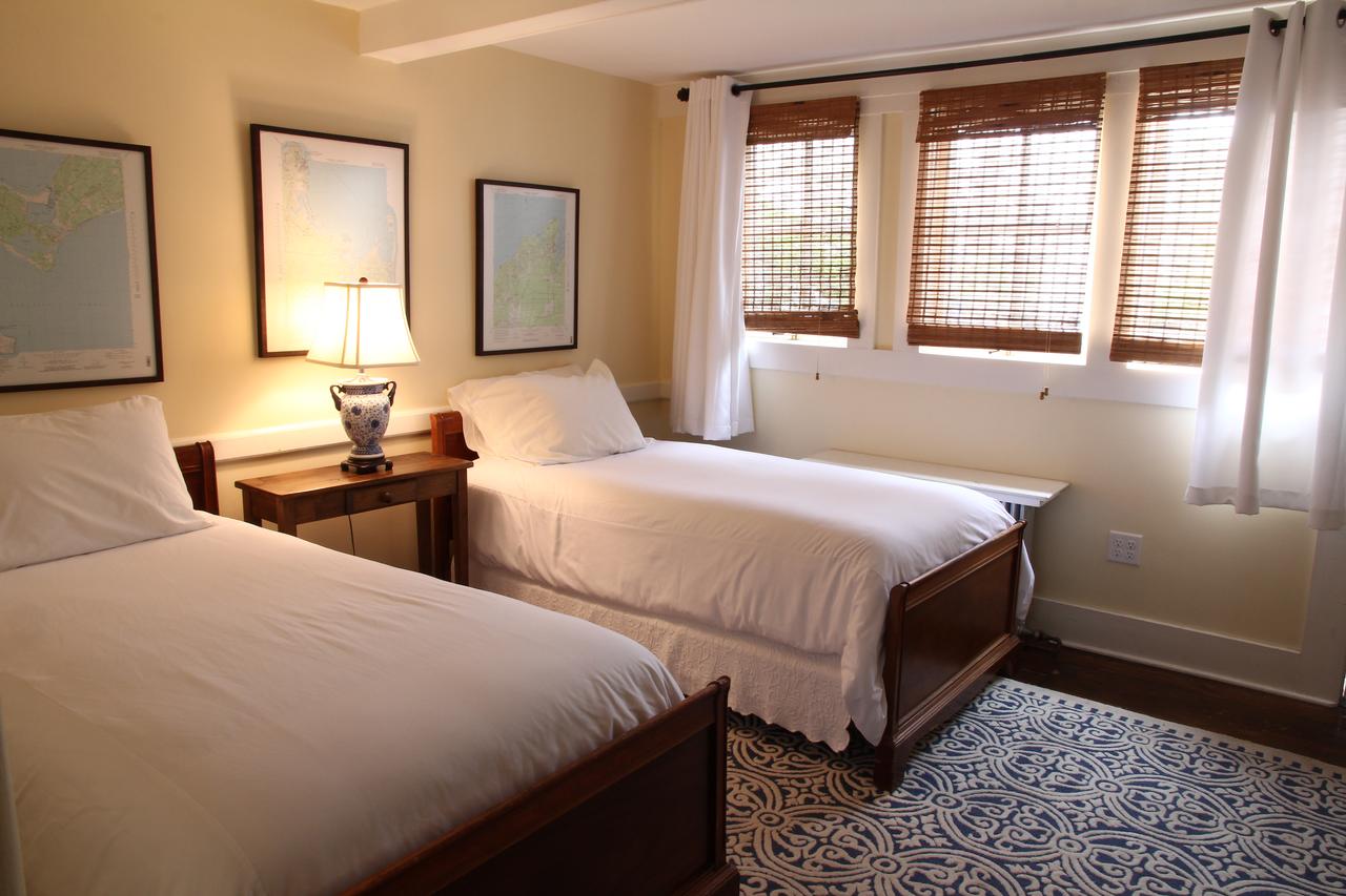 The Oak Bluffs Inn - thumb 12