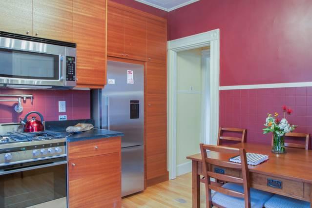 Luxury Harvard/MIT Victorian - thumb 36