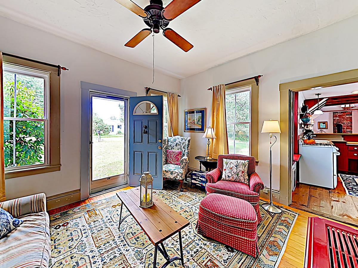 63 Locust Rd Home - thumb 7