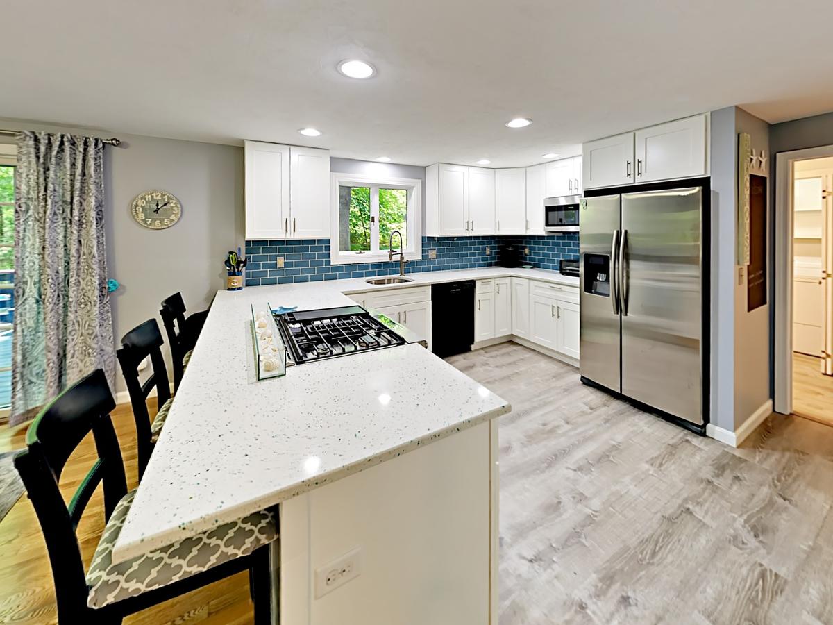 75 Lake St Home - thumb 14