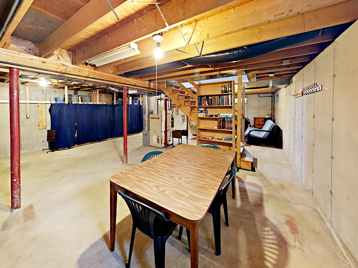 75 Lake St Home - thumb 23
