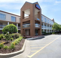 Howard Johnson by Wyndham Romulus Detroit Metro Airport - Accommodation Philadelphia