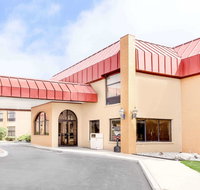 Days Inn  Suites by Wyndham Kalamazoo - Accommodation Philadelphia