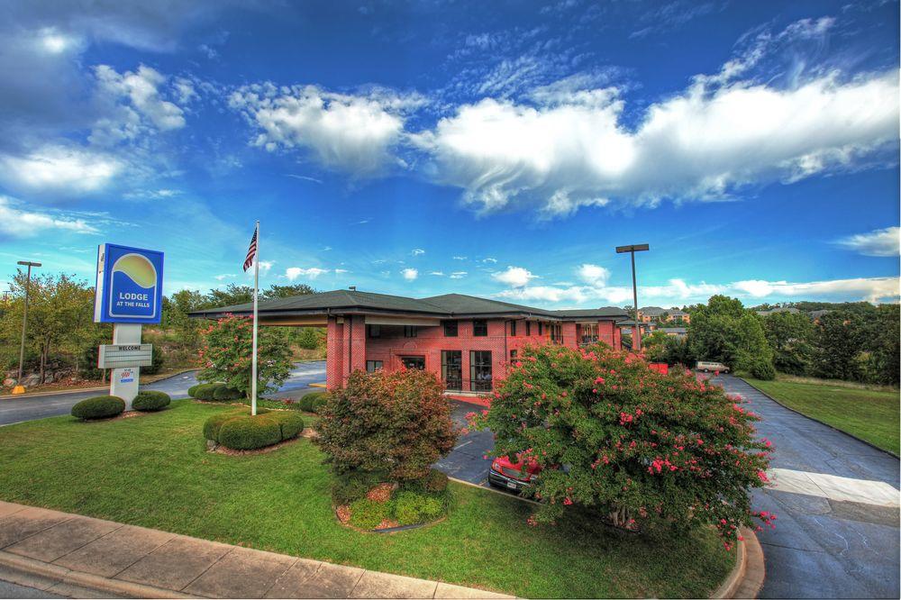 CLIFS Lodge At The Falls - thumb 0
