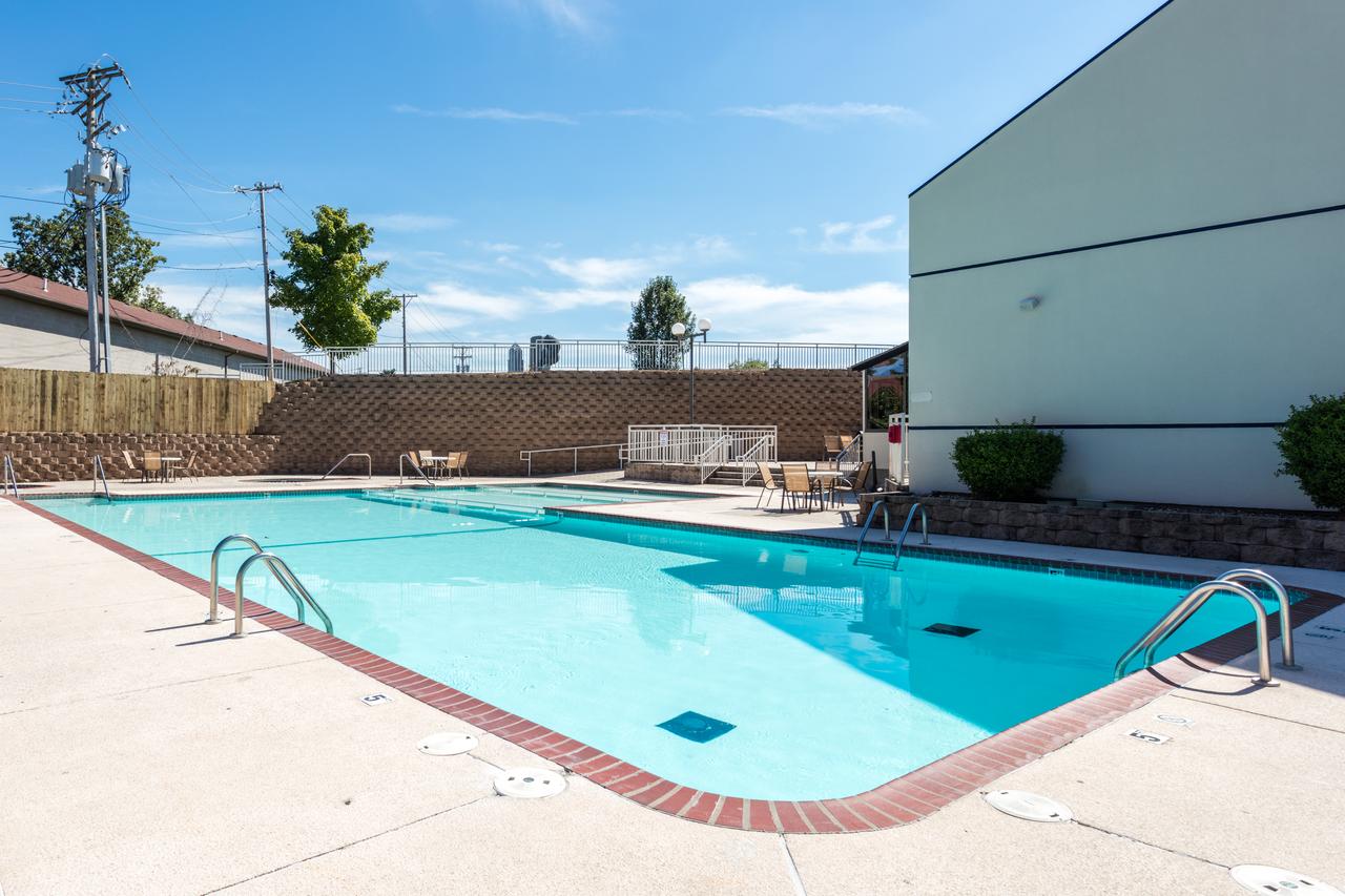 Angel Inn - By The Strip - thumb 6