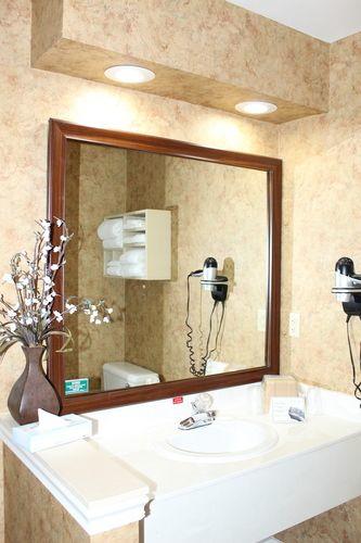 Gazebo Inn - thumb 1