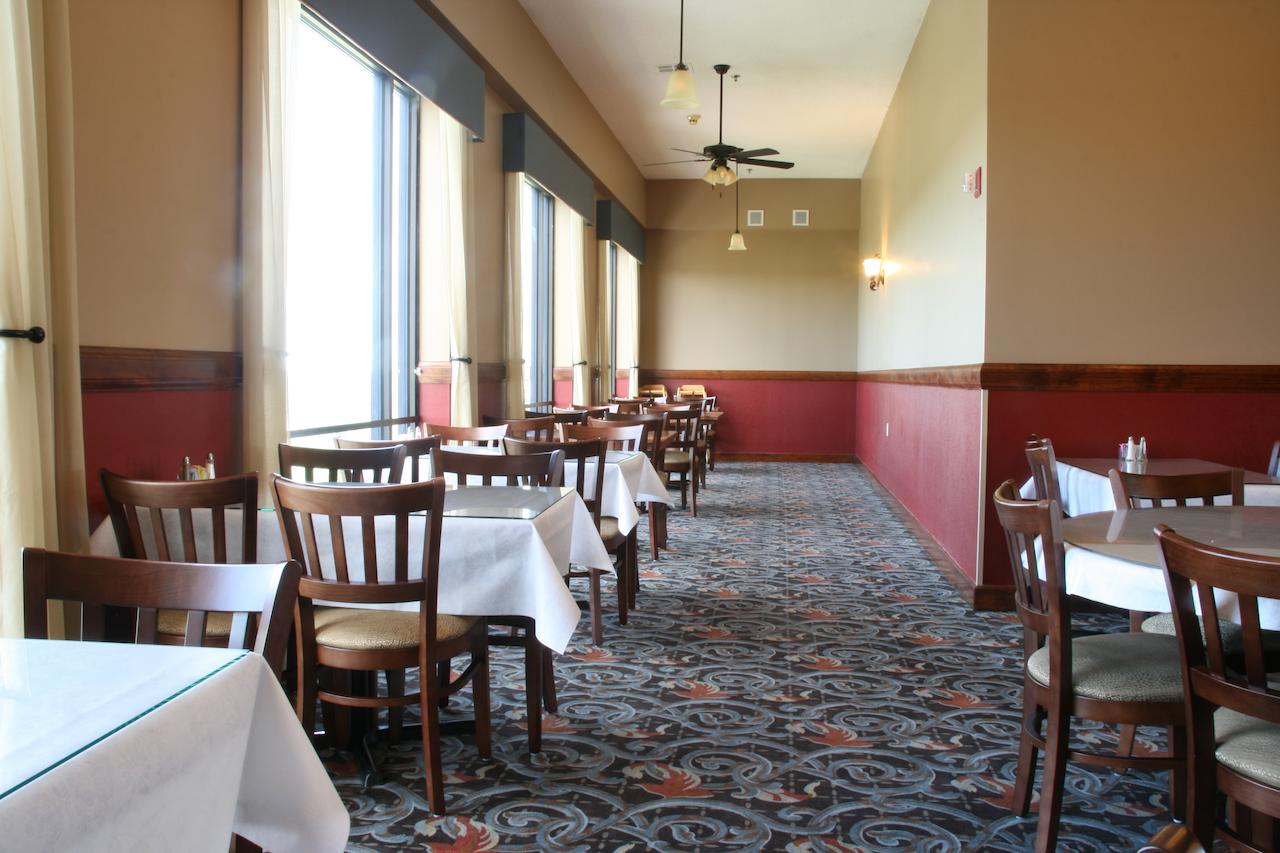 Grand Plaza Hotel Branson - thumb 22
