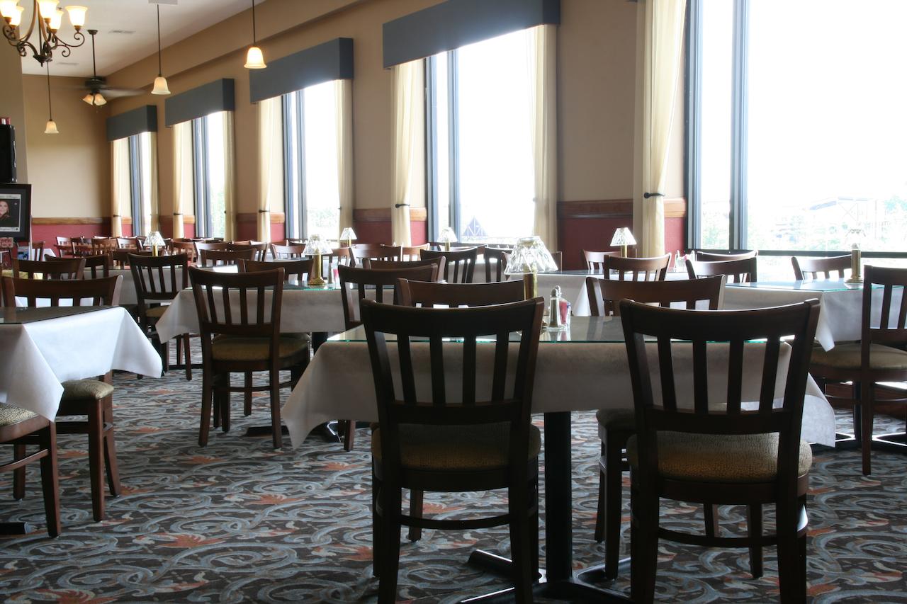 Grand Plaza Hotel Branson - thumb 18