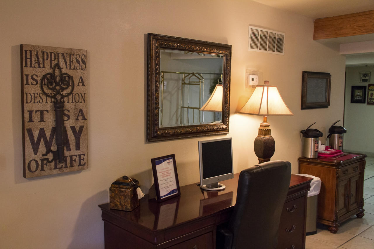 All American Inn & Suites Branson - thumb 4