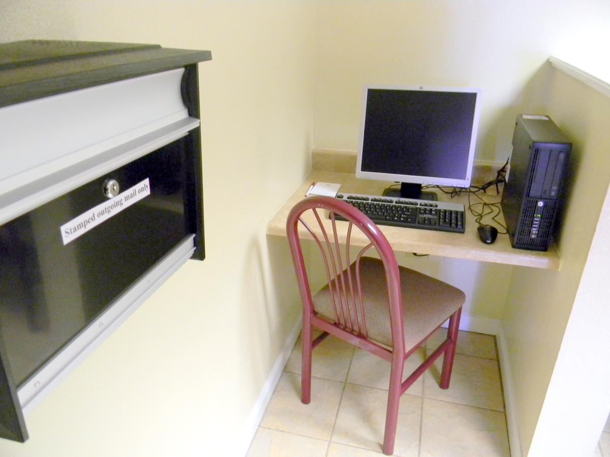 Surreys' Grand Crowne Resort - thumb 17