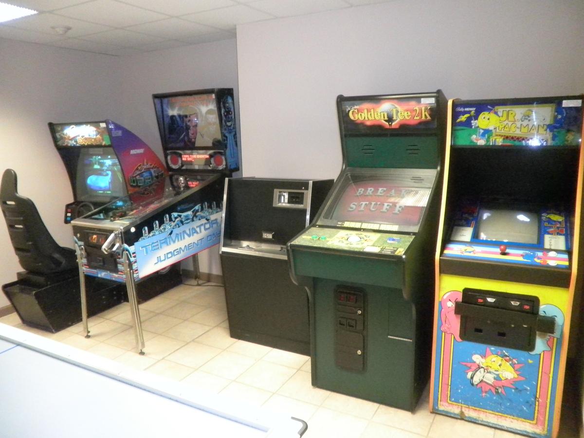 Surreys' Grand Crowne Resort - thumb 16