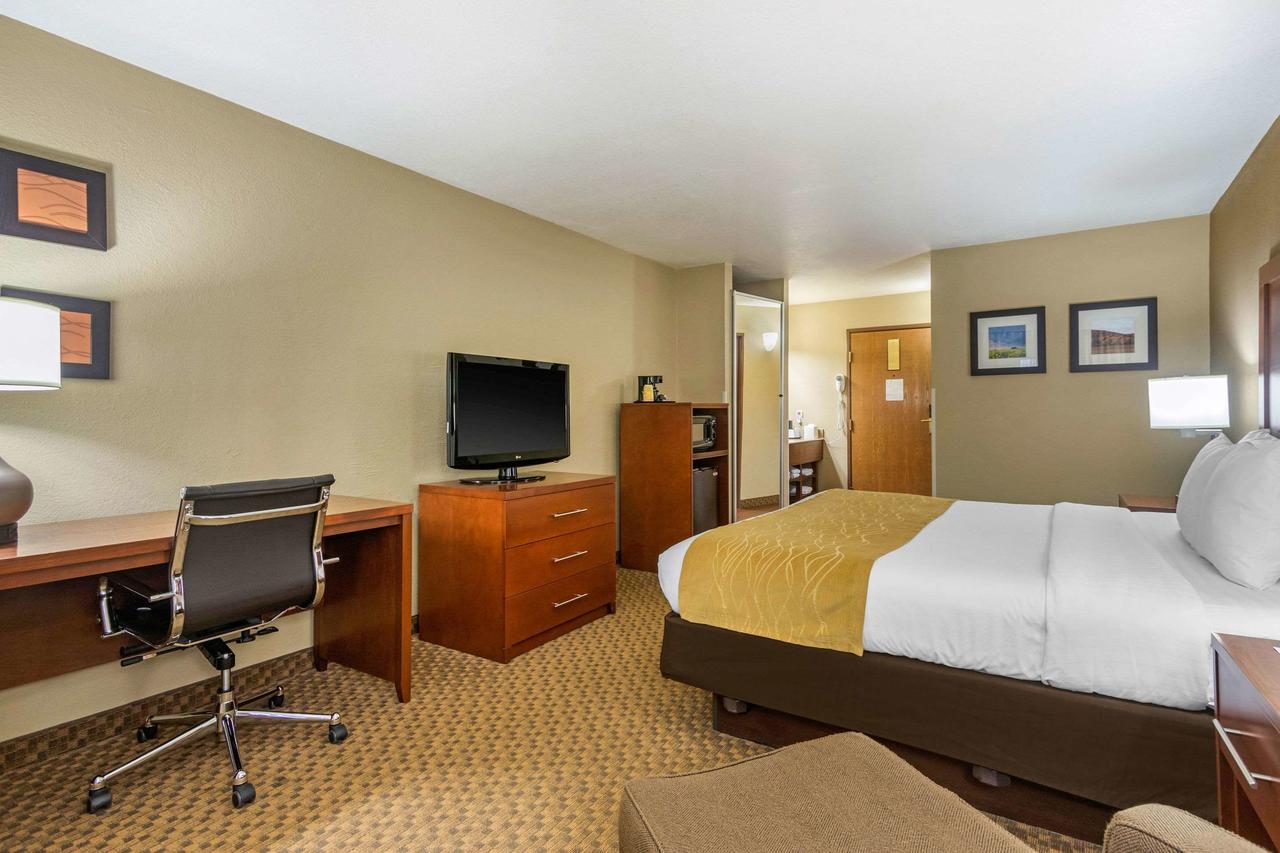 Comfort Inn & Suites Springfield I-44 - thumb 25