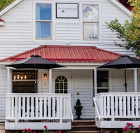 The Farmhouse Inn  Kitchen 2 blocks from Downtown Whitefish Montana - Accommodation Philadelphia