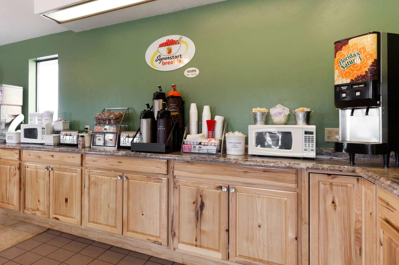 Super 8 By Wyndham Missoula/Brooks Street - thumb 18