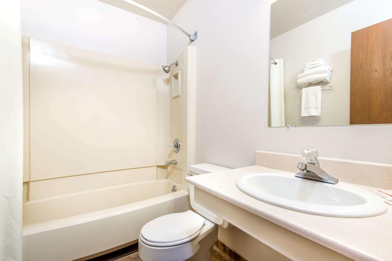 Super 8 By Wyndham Missoula/Brooks Street - thumb 8