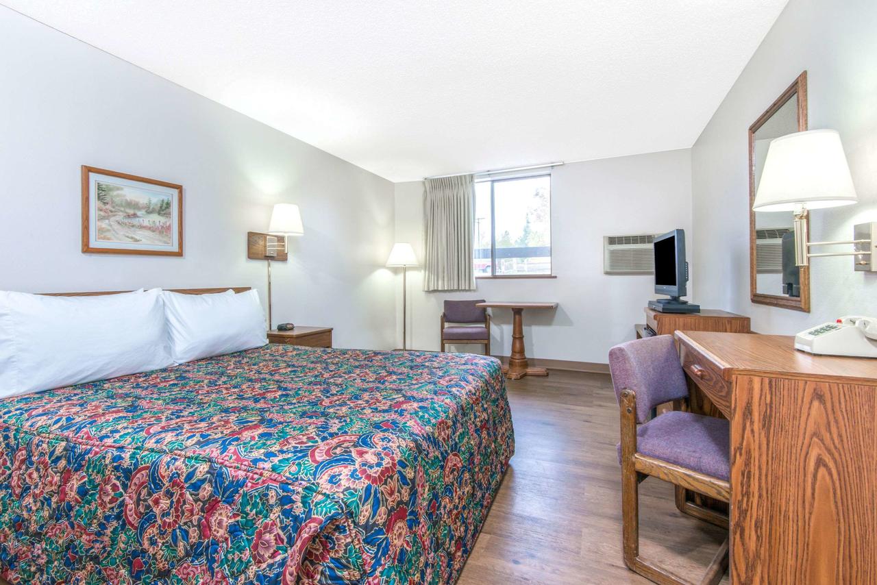 Super 8 By Wyndham Missoula/Brooks Street - thumb 4