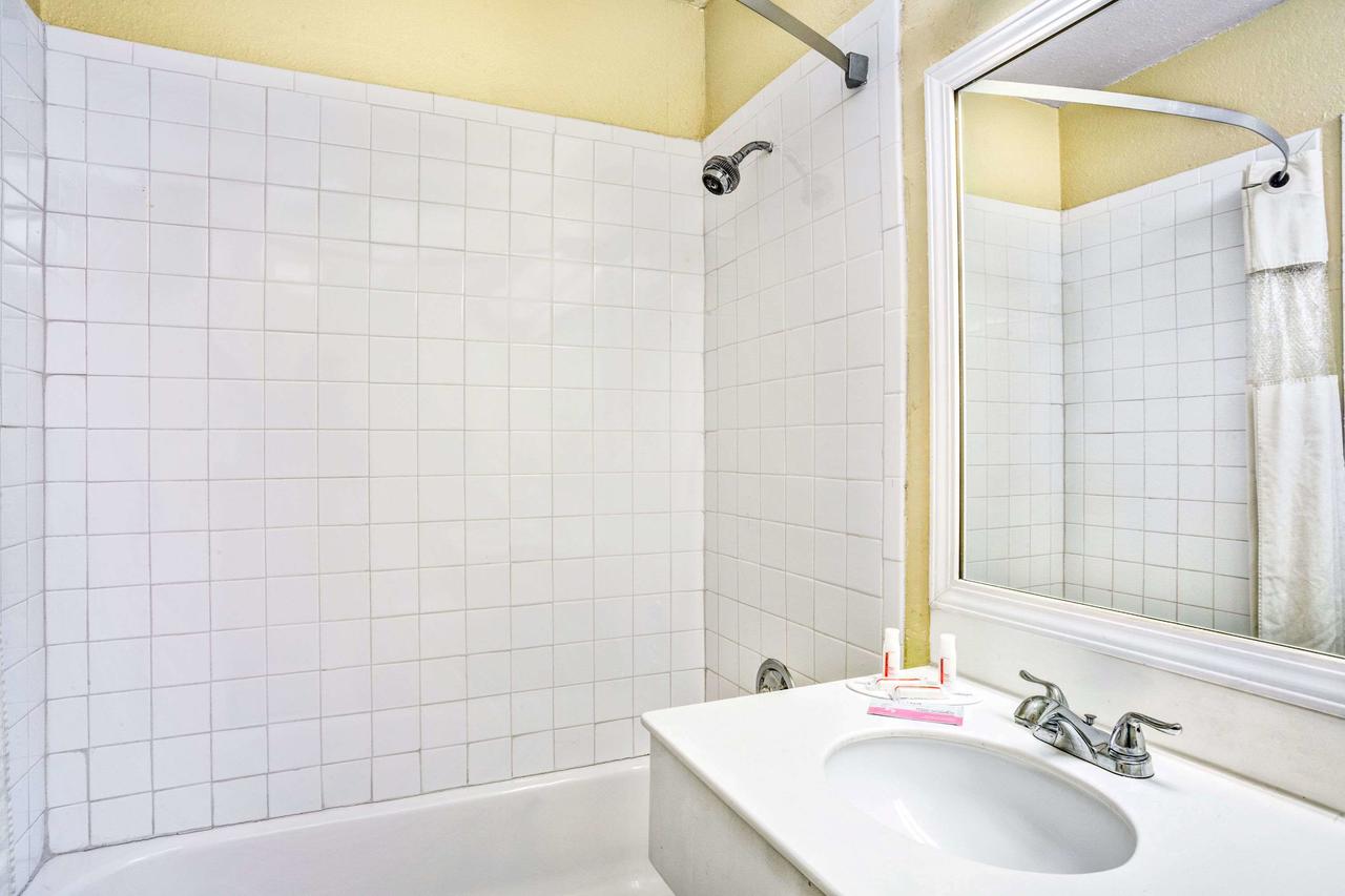 Travelodge By Wyndham Las Vegas Center Strip - thumb 6