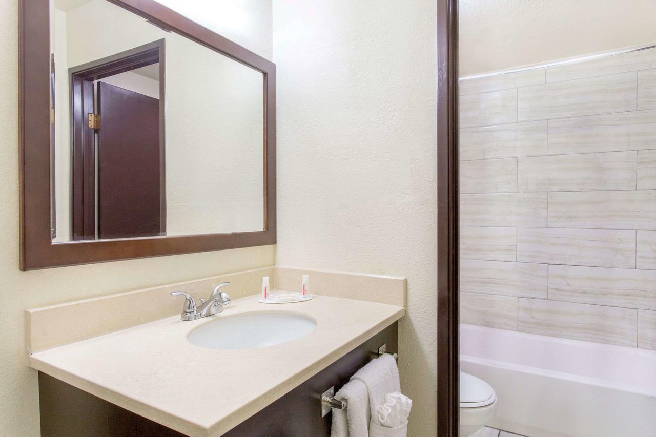 Travelodge By Wyndham Las Vegas Airport No/Near The Strip - thumb 3