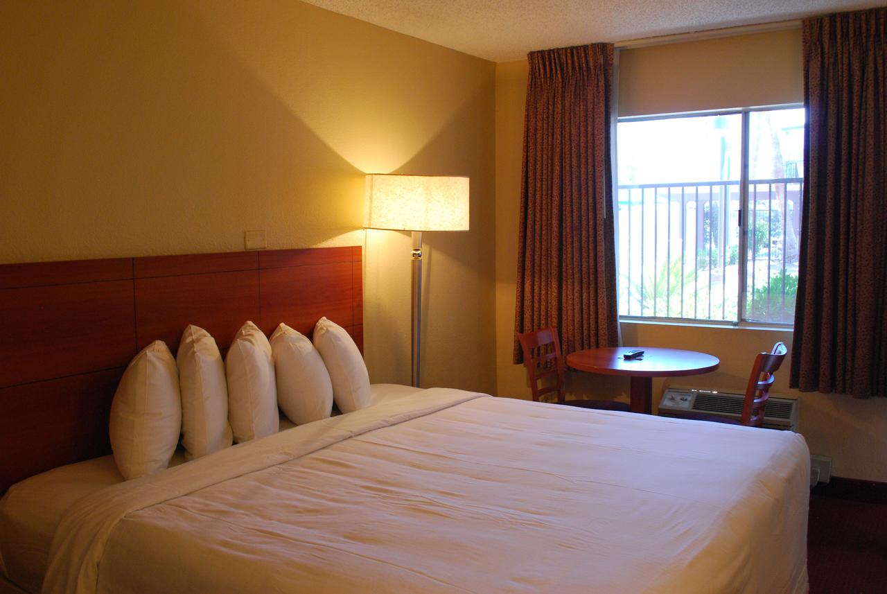 Days Inn By Wyndham Las Vegas Wild Wild West Gambling Hall - thumb 19