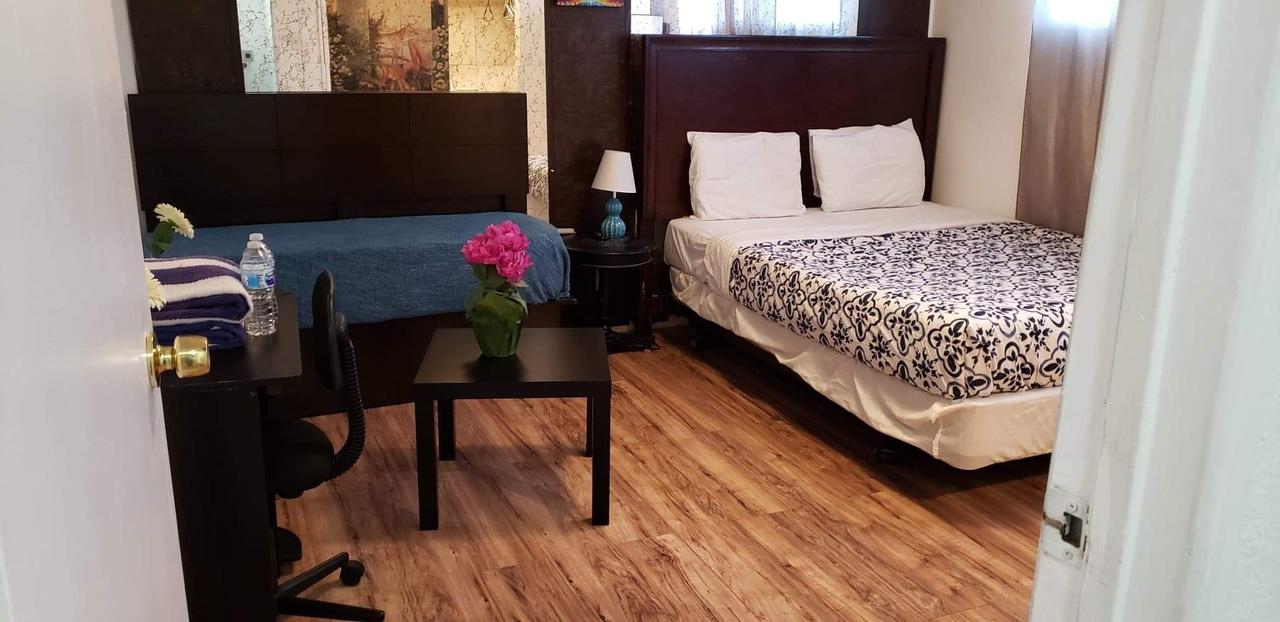 The Yellow Penthouse - thumb 17