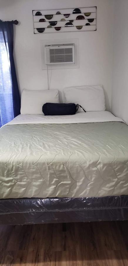 The Yellow Penthouse - thumb 22