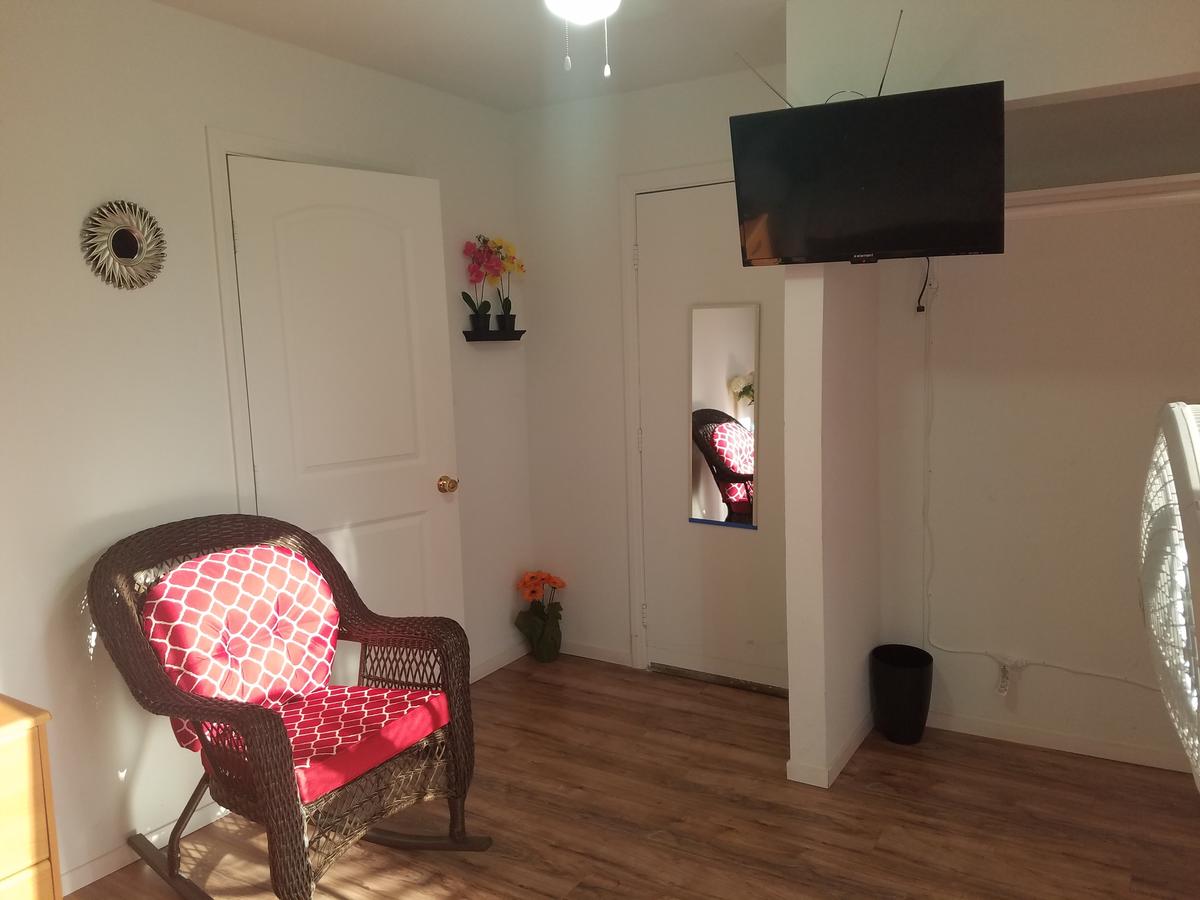 The Yellow Penthouse - thumb 37