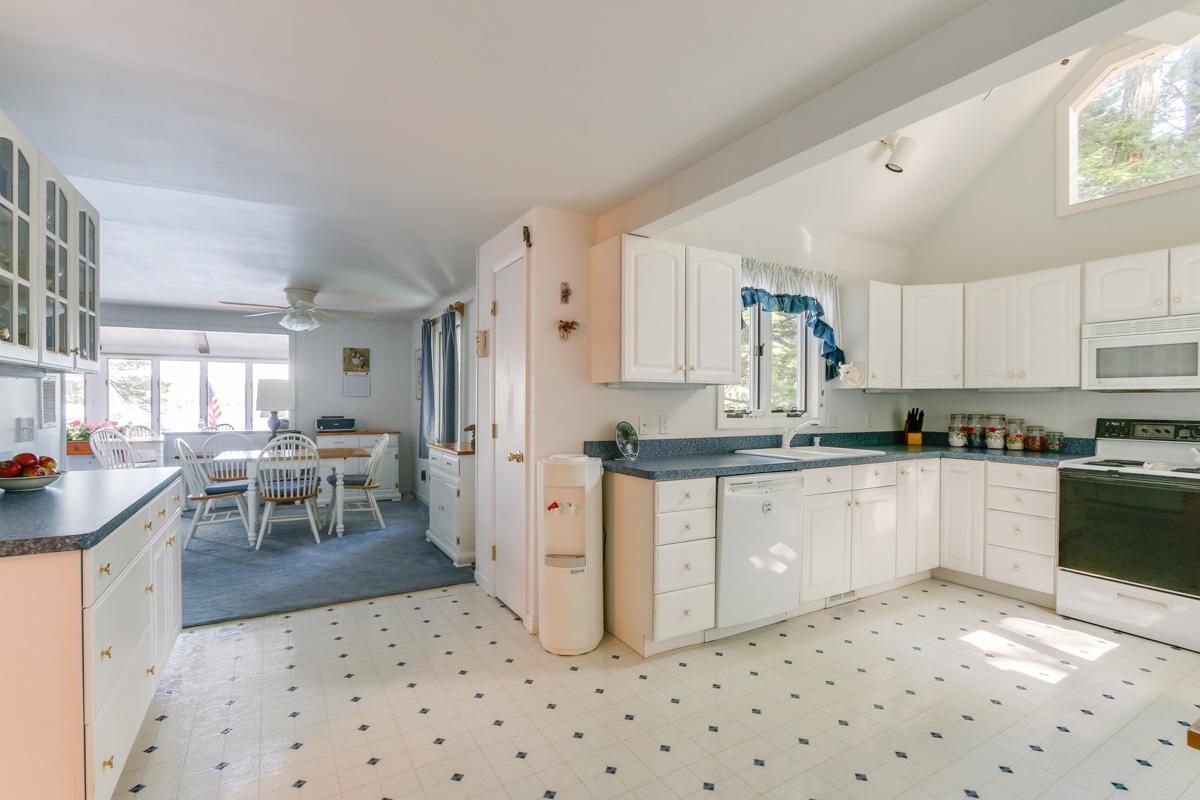 Lake Winnipesaukee - Waterfront - 375 - thumb 12