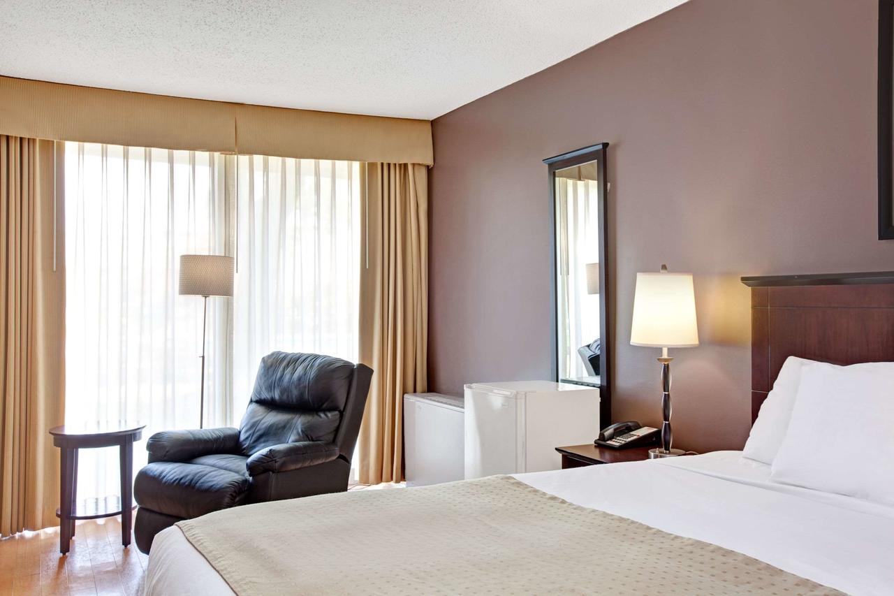 Ramada By Wyndham Wayne Fairfield Area - thumb 14