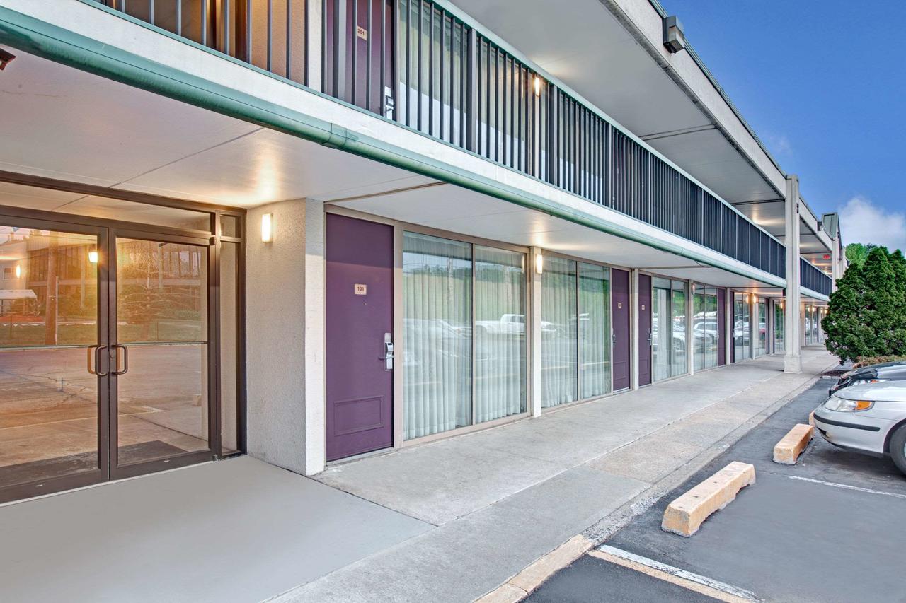 Ramada By Wyndham Wayne Fairfield Area - thumb 22