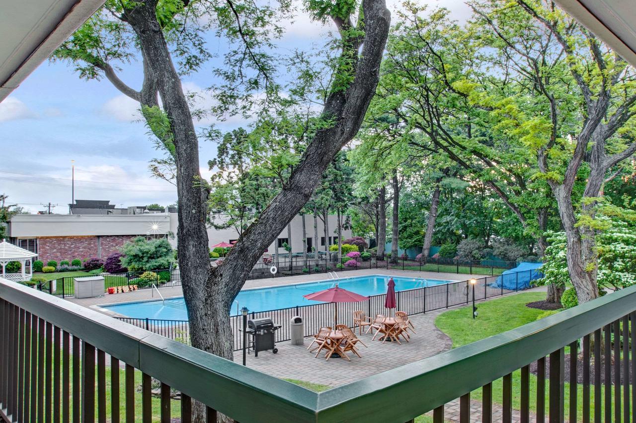 Ramada By Wyndham Wayne Fairfield Area - thumb 9