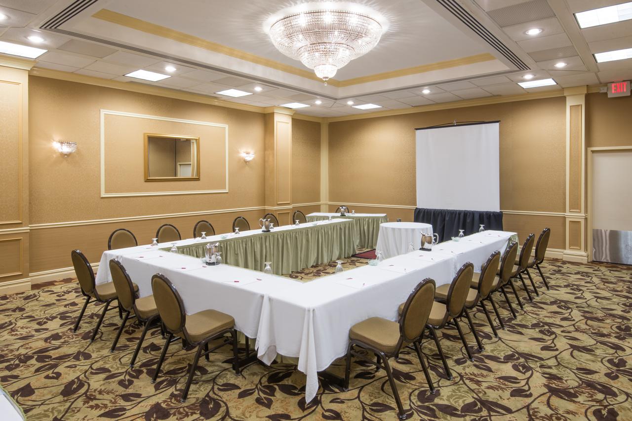 Crowne Plaza Edison - thumb 24