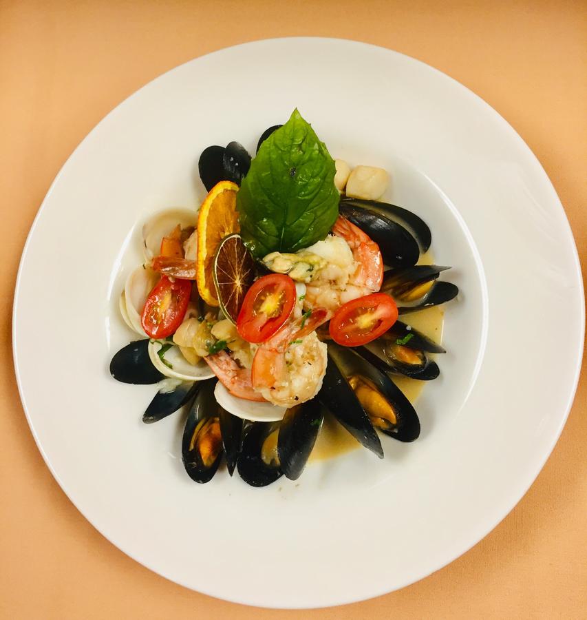 Crowne Plaza Edison - thumb 33