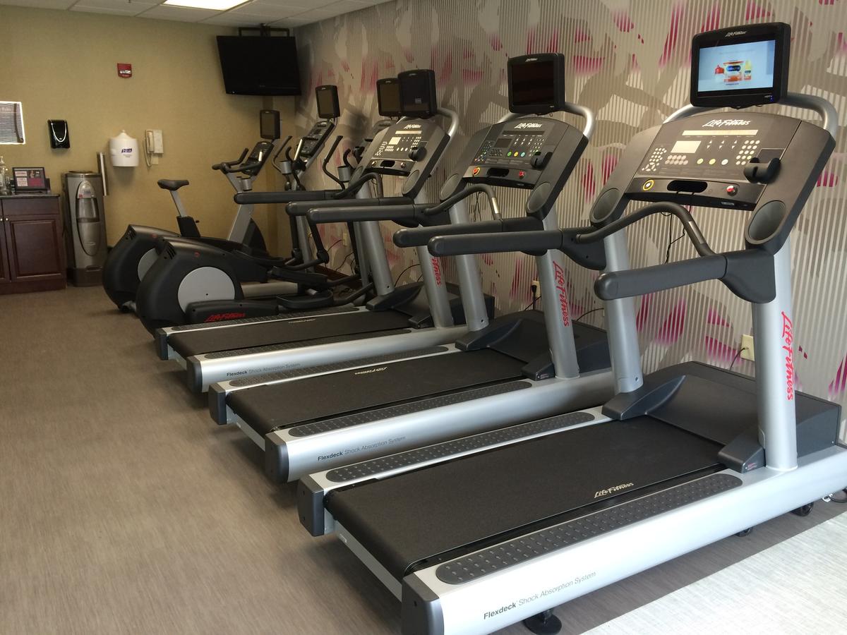 Crowne Plaza Edison - thumb 38