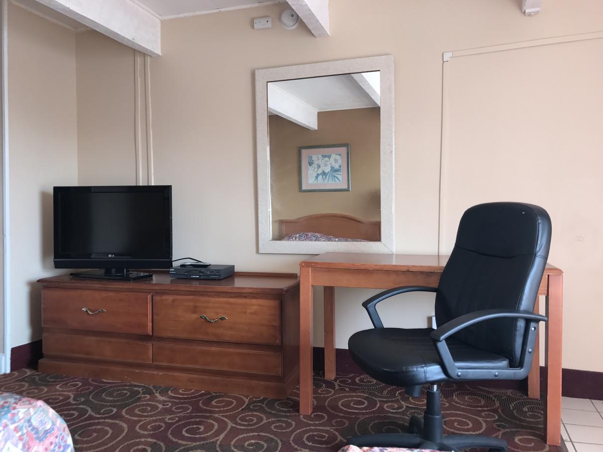 La Fontana Motel - thumb 14