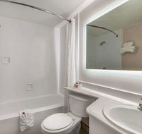 Howard Johnson by Wyndham Albuquerque Midtown - Accommodation Philadelphia