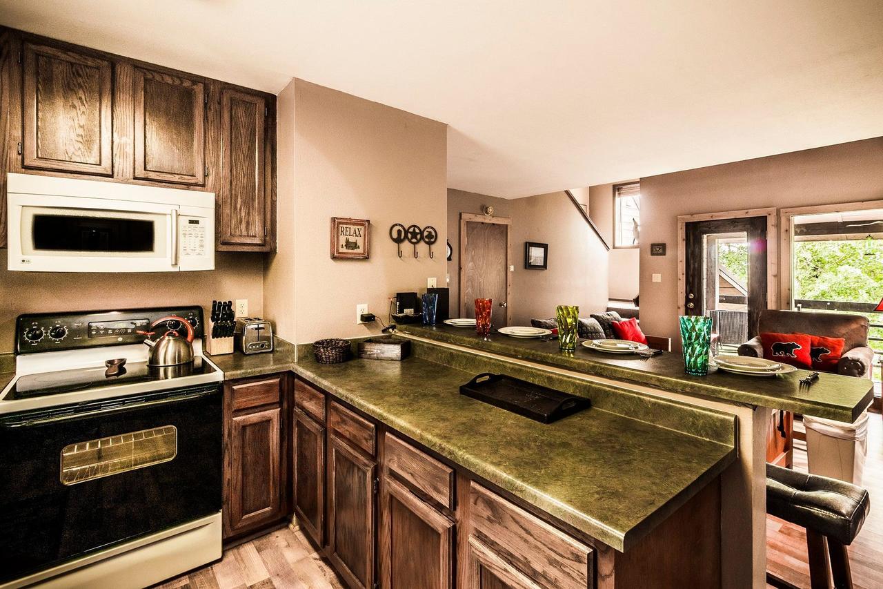 Ski Run #C-10 ( 3-Bedroom Condo ) - thumb 2