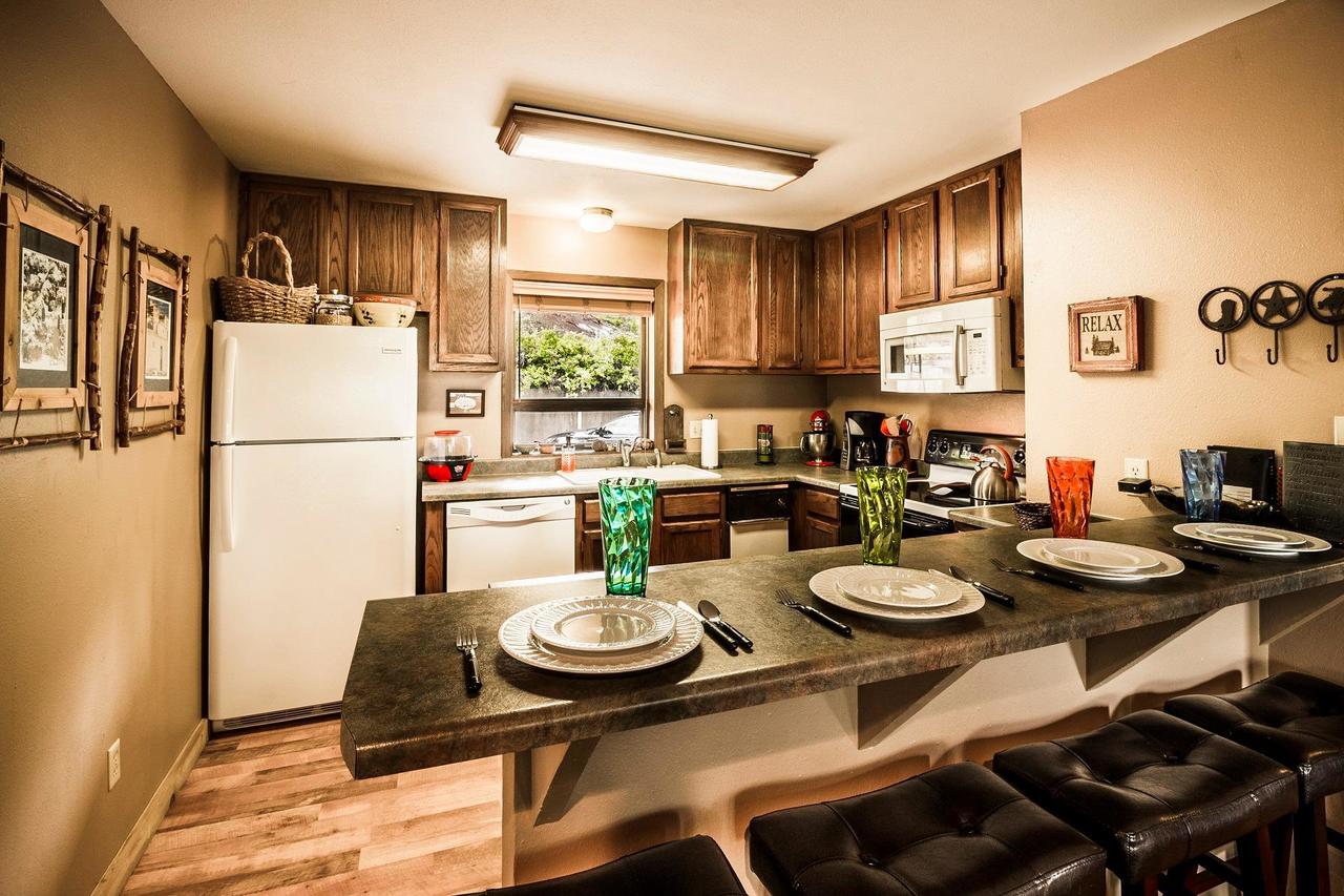 Ski Run #C-10 ( 3-Bedroom Condo ) - thumb 3