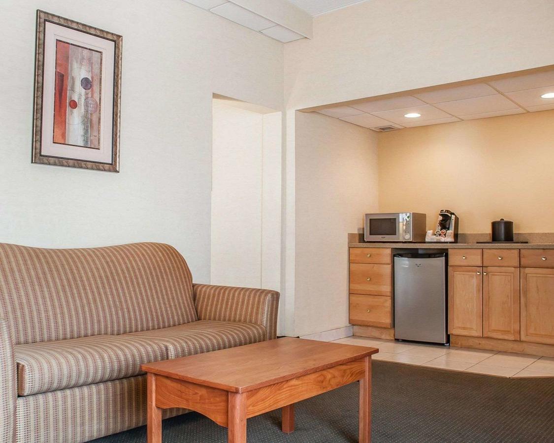 Quality Hotel & Suites At The Falls - thumb 40