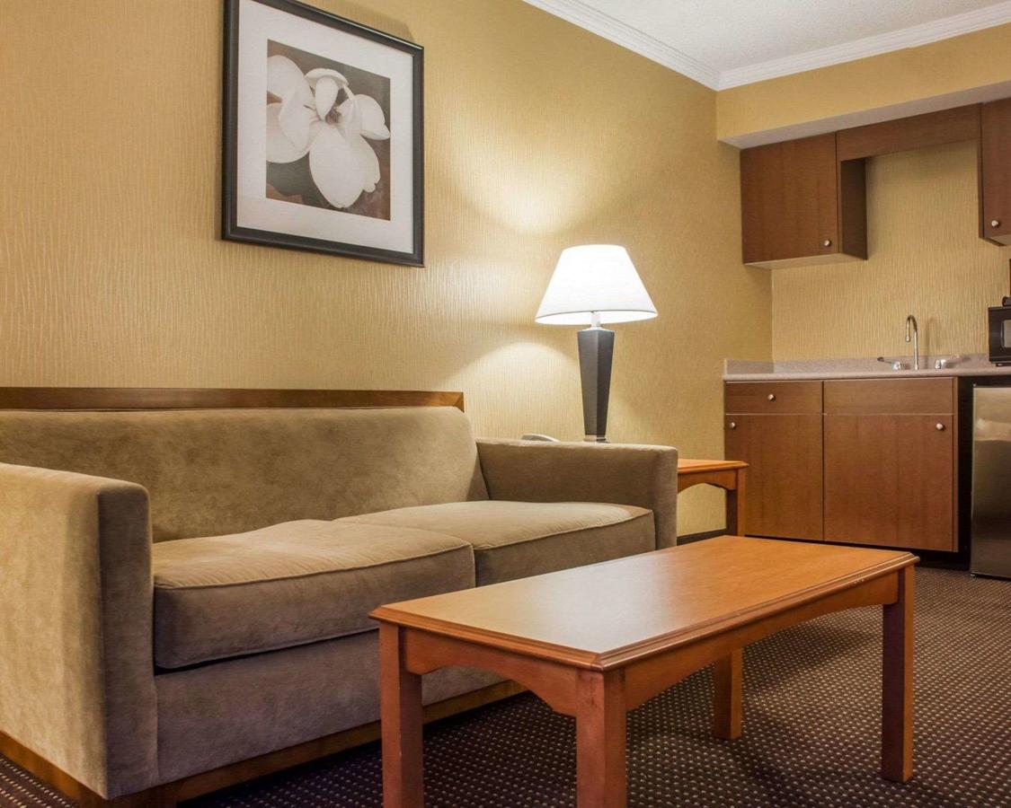 Quality Inn & Suites Riverfront Oswego - thumb 13