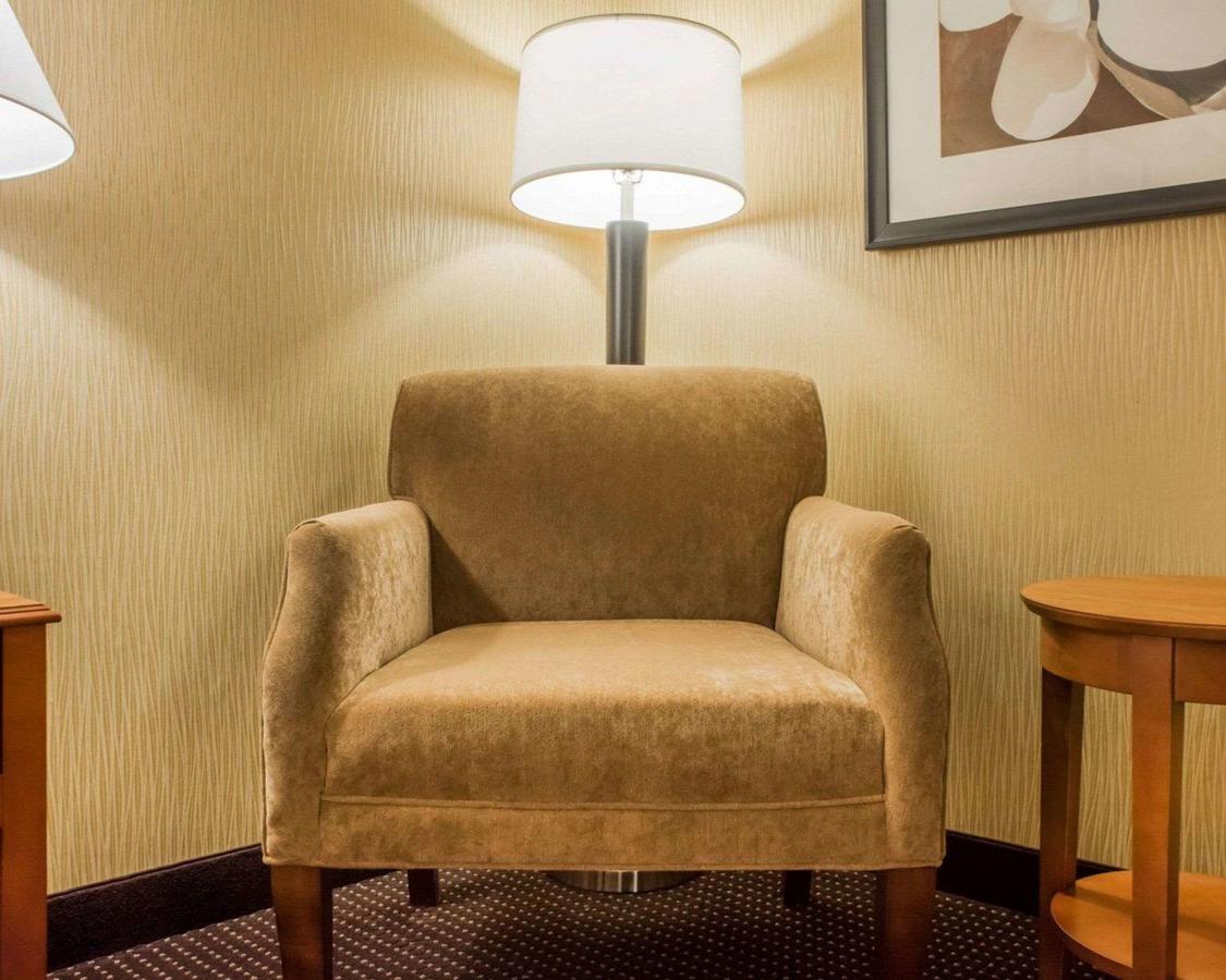 Quality Inn & Suites Riverfront Oswego - thumb 11